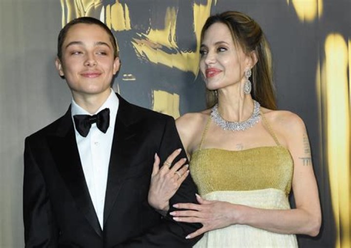 Angelina Jolie Gives Co-Star Jack Black's Pregnant Wife An Amazing Gift! – Hollywood Life