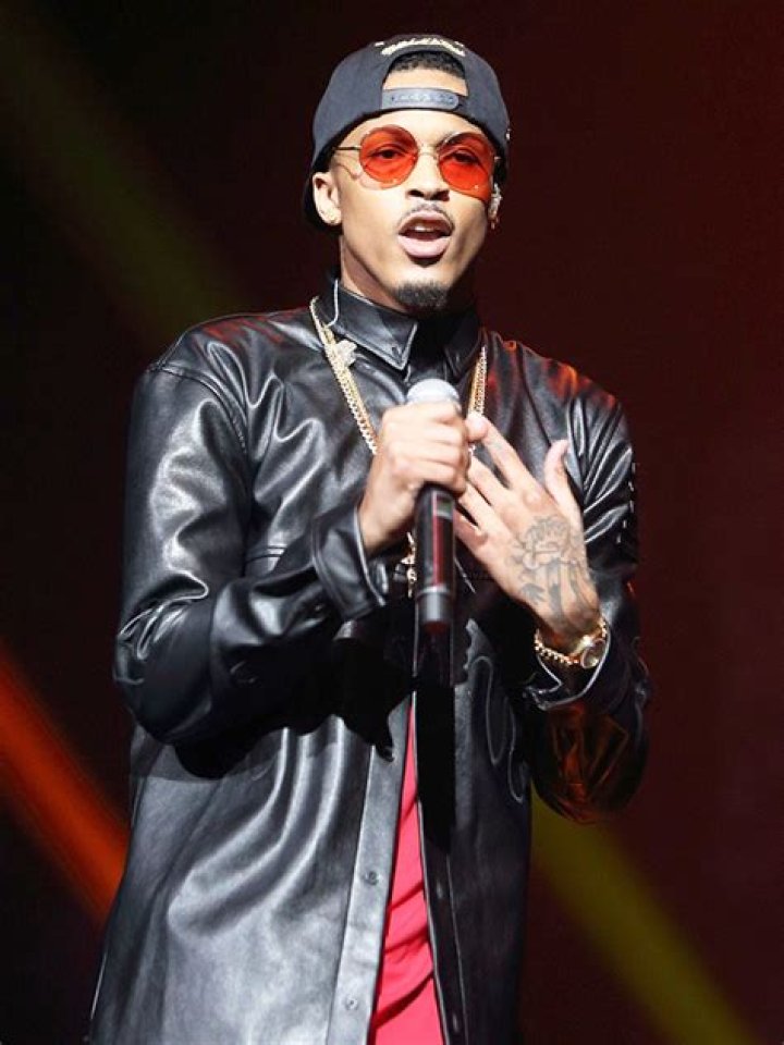 August Alsina’s Apparent Boyfriend Revealed On ‘Surreal Life’ – Hollywood Life