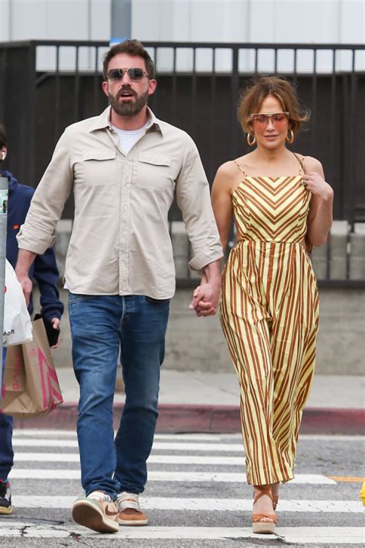 Ben Affleck & J.Lo Go Casual In Pants As They Hold Hands On 2nd Louvre Visit in Paris: Photo