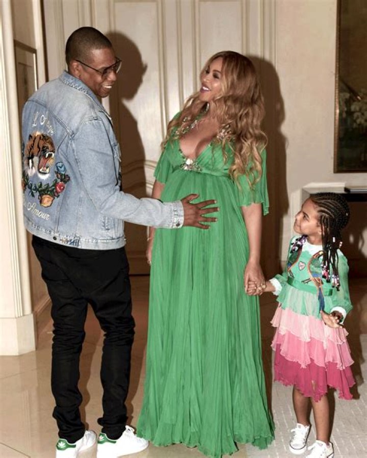 Beyoncé Cuddles With All 3 Of Her Sleeping Children In Message To Fans Ahead of ‘Renaissance’