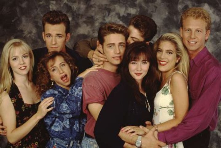 ‘BH90210’: Shannen Doherty Reveals Jennie Garth Once ‘Yanked’ Her Hair Out — ‘A Clump Of It’