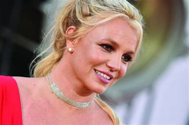 Britney Spears Reportedly Lands $15M Deal For Tell-All Book – Hollywood Life