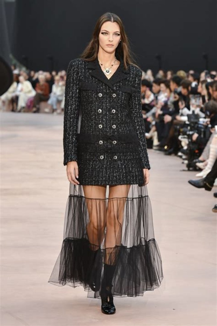 Chanel Paris Fashion Week — Pics