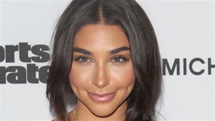 Chantel Jeffries’ Breast Reduction — Watch Her Surgery Video – Hollywood Life