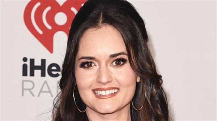 Danica McKellar Shares Makeup-Free Selfie On Birthday: Photo – Hollywood Life