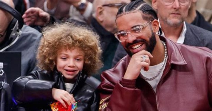 Drake’s Son Adonis Appears (& Cries) At The Billboard Awards – Hollywood Life