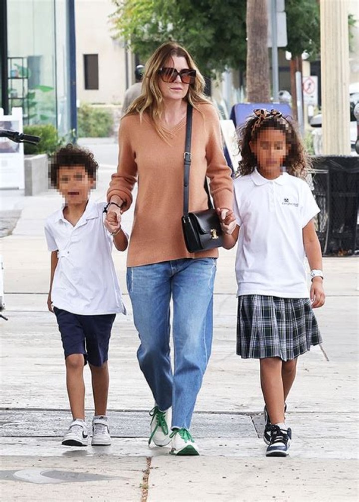 Ellen Pompeo Takes Her Two Beautiful Daughters Stella, 12, & Sienna, 7, Out For A Shopping Day