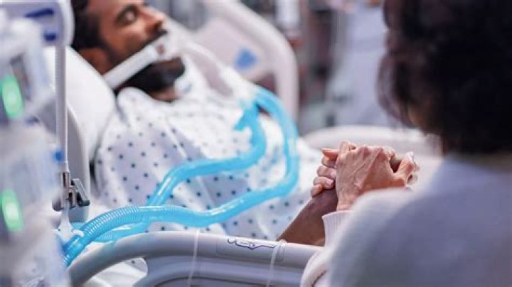Ex-NFL Star In ICU After Saving Kids From Drowning – Hollywood Life