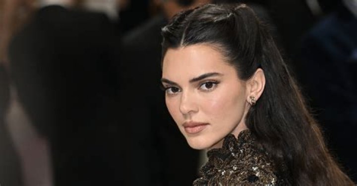 Hottest Celebrity Pics This Week Of Dec 13-Dec 19: Kendall Jenner & More