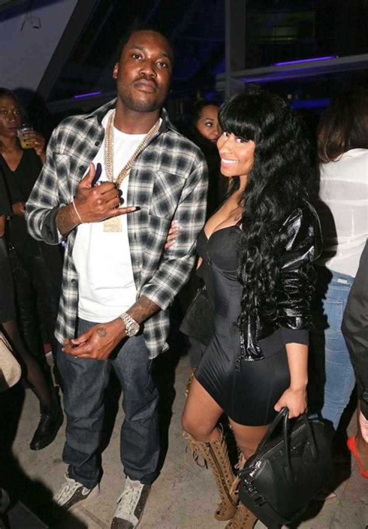 Is Meek Mill Her ‘Baby Father?’ — Is Nicki Really Pregnant? – Hollywood Life