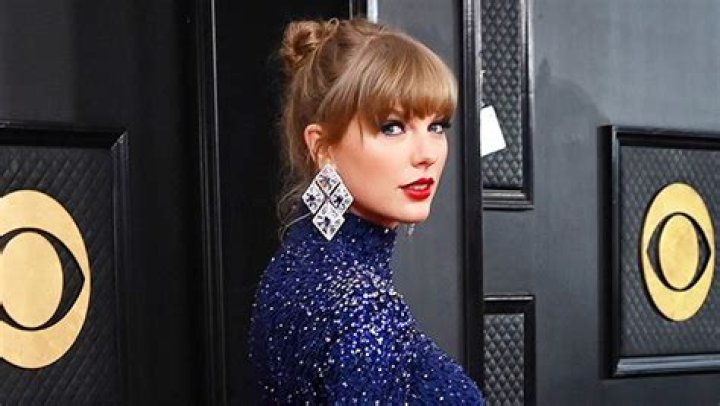 Is Taylor Swift Dating Again After Joe Alwyn Breakup? The Truth – Hollywood Life