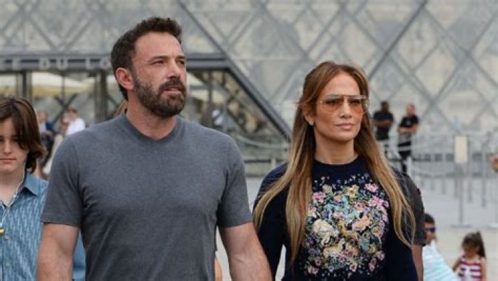 Jennifer Lopez & Ben Affleck Get Cozy At Hotel After Returning To Italy For 2nd Honeymoon