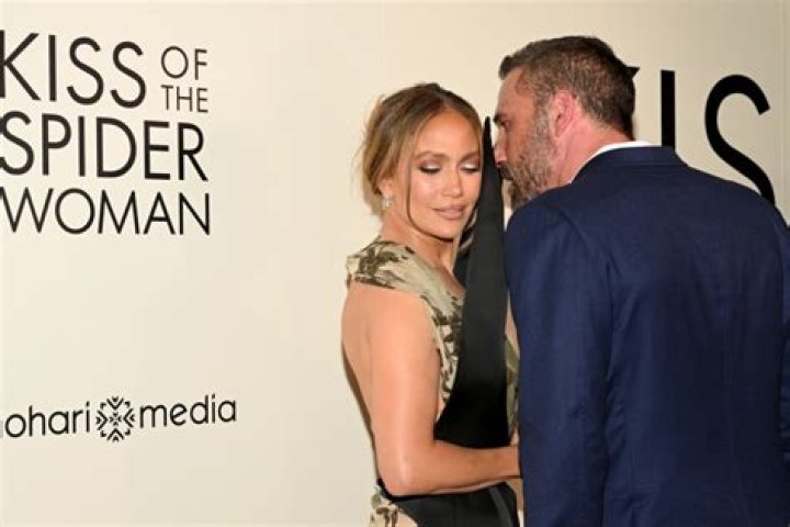 Jennifer Lopez’s Statement On Ben Affleck’s Howard Stern Interview – Hollywood Life