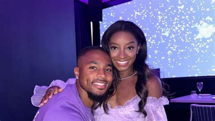 Jonathan Owens Mouth Waters Over Girlfriend Simone Biles’ Gorgeous New Pic: ‘Damn Girl’