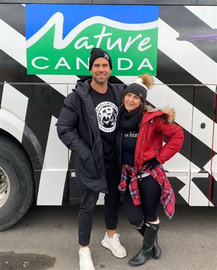 Katie Thurston Hints She’s Moving To Canada To Be With Blake Moynes As They Go IG Official