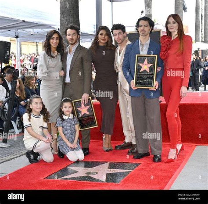 Kevin Jonas – Hollywood Life