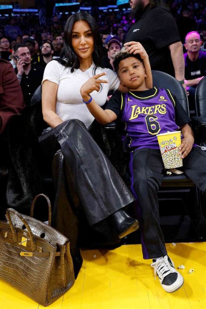 Kim Kardashian & Saint West Attend Lakers Game For Tristan Thompson – Hollywood Life