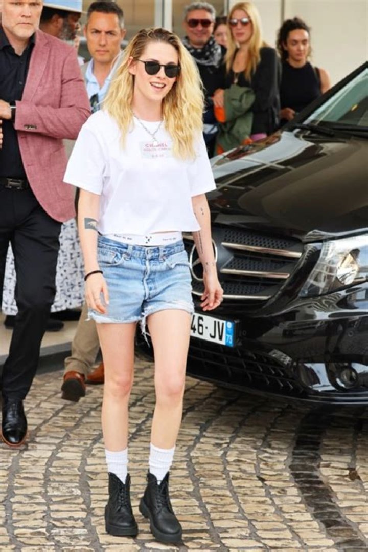 Kristen Stewart Rocks Shorts & Blazer With Nothing Underneath – Plus More Stars In Short Shorts