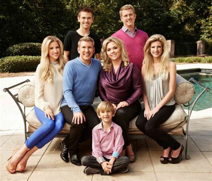 Lindsie Chrisley Ex Husband Unsupportive After Family’s Guilty Verdict – Hollywood Life