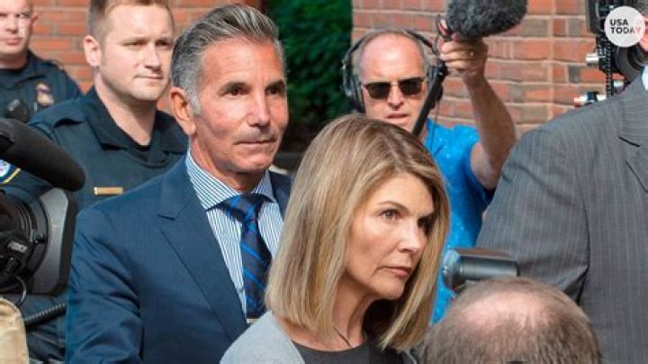 Lori Loughlin Released From Prison After Serving Nearly 2 Months – Hollywood Life
