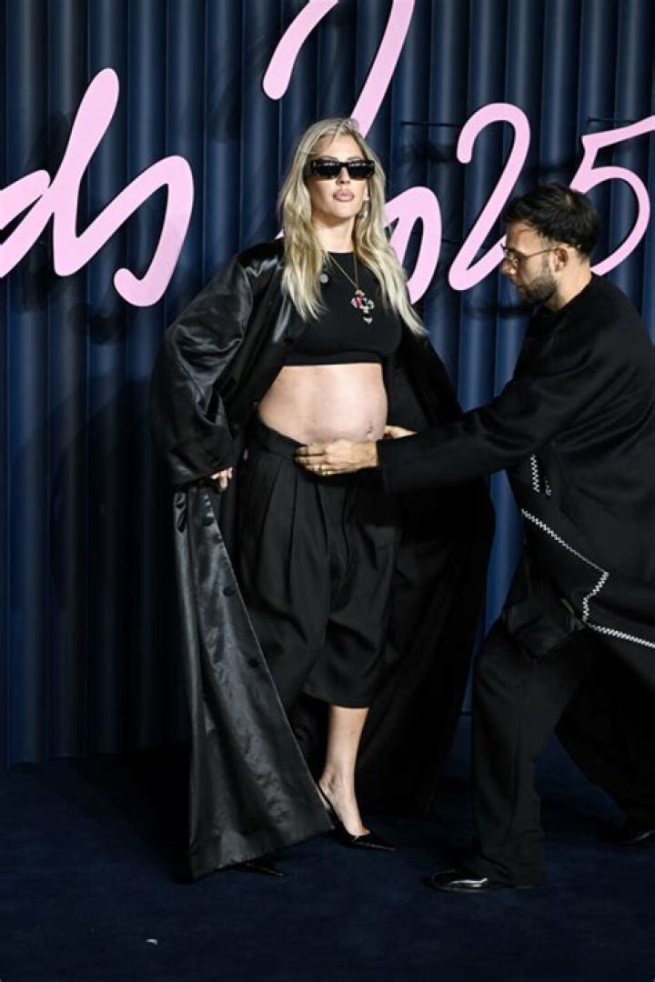 Los Angeles’ Star Welcomes Baby Girl – Hollywood Life