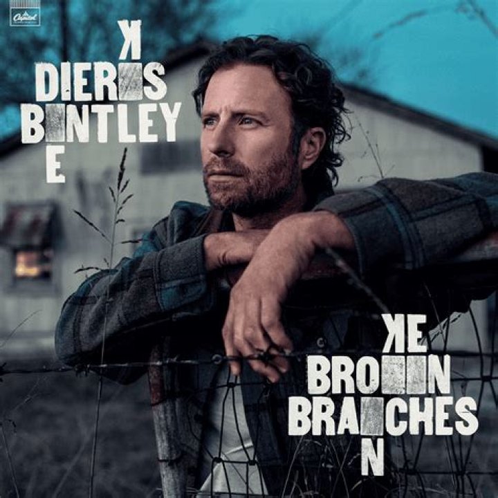 Luke Bryan & Dierks Bentley Strip With Thunder From Down Under At ACMs — Hot Pics