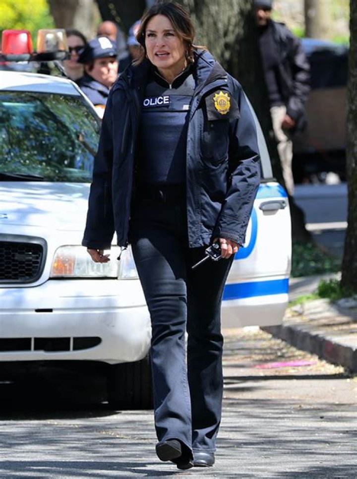 Mariska Hargitay Opens Up About the ‘Little Angel Girl’ Who Approached Her for Help on ‘Law & Order’ Set