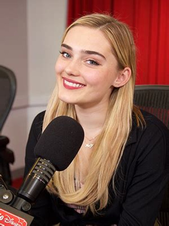 Meg Donnelly — Photos Of The Actress & Singer – Hollywood Life