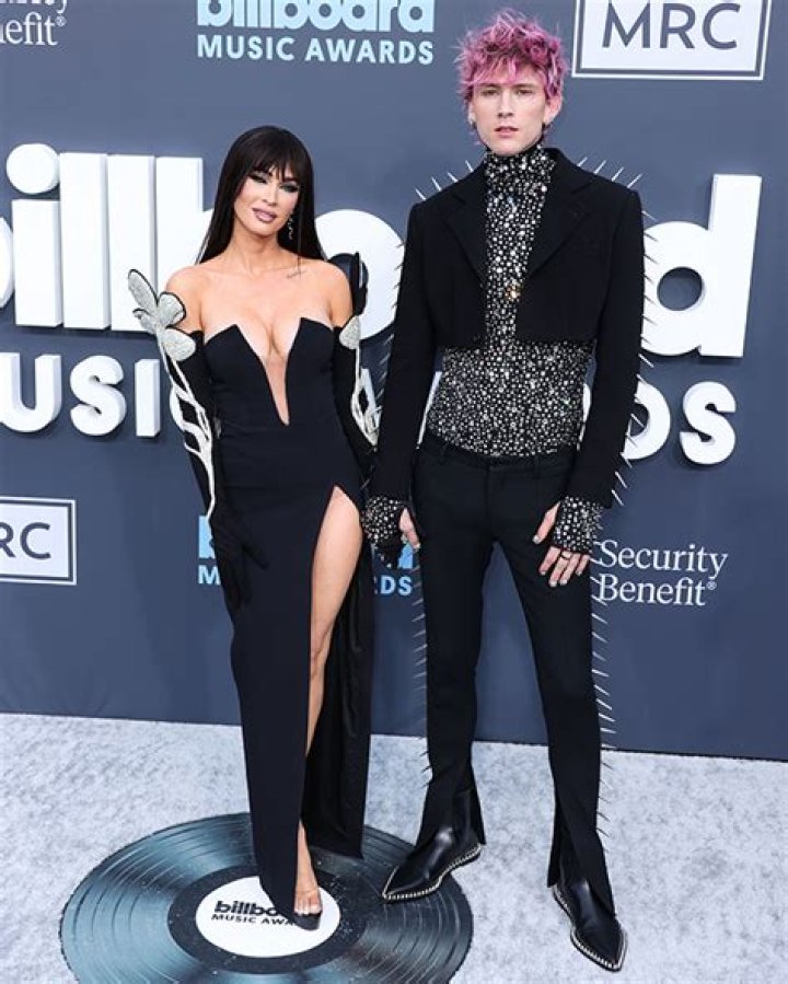 Megan Fox Tells Machine Gun Kelly To ‘Get Me Pregnant’ On Instagram – Hollywood Life