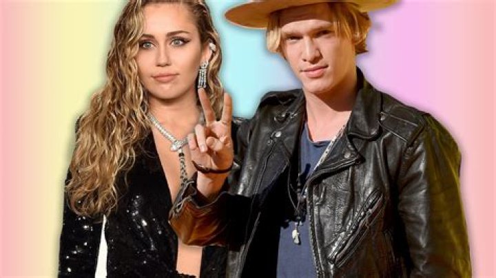 Miley Cyrus & Cody Simpson: Both Their Families Approve Of Relationship & More Reasons It Works