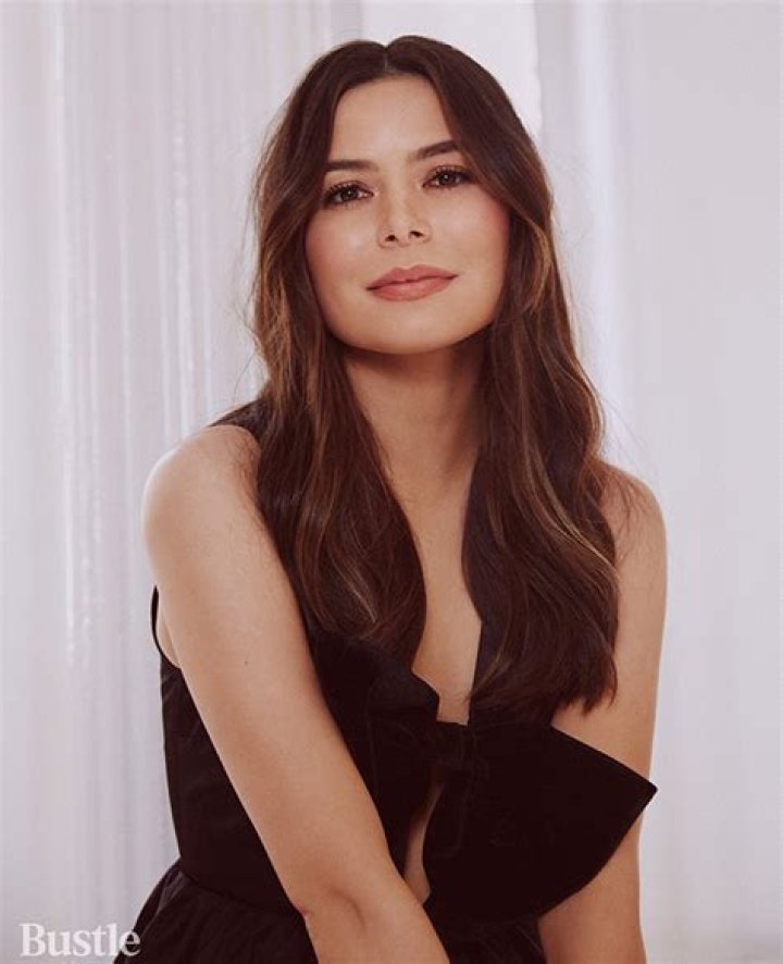 Miranda Cosgrove Admits She Hasn’t ‘Broken’ Away From ‘iCarly’ Image in New ‘Bustle’ Photo Shoot