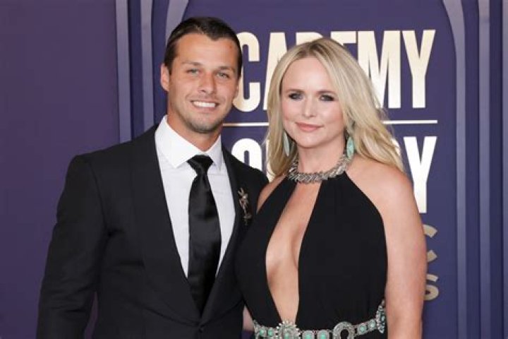 Miranda Lambert Attends NYC Pride With Husband & Her Brother – Hollywood Life