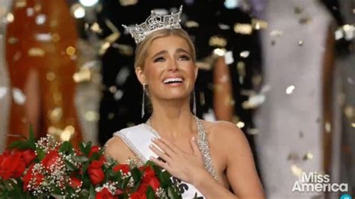Miss Virginia Officially Crowned Miss America 2019 — Congrats, Camille Schrier
