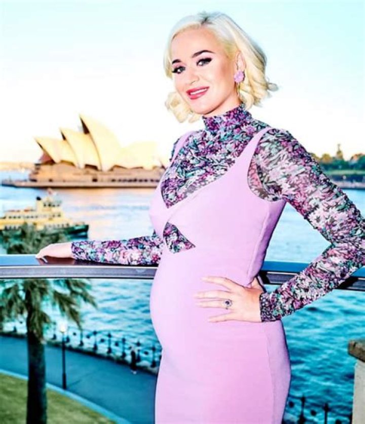 Pregnant Katy Perry Carries Mystery Object In Her Dress As Her Bump Continues To Grow