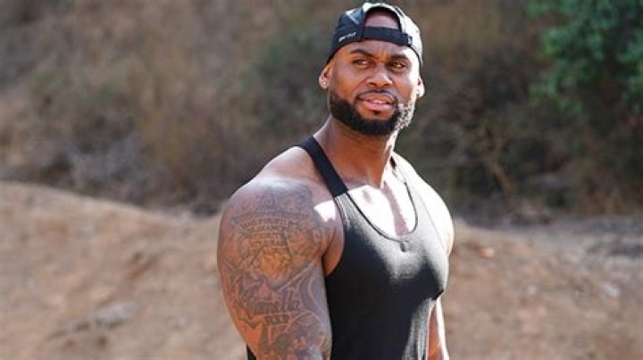 ‘Revenge Body’ Trainer Corey Calliet Reveals How Hayley Lost 76 Lbs. – Hollywood Life