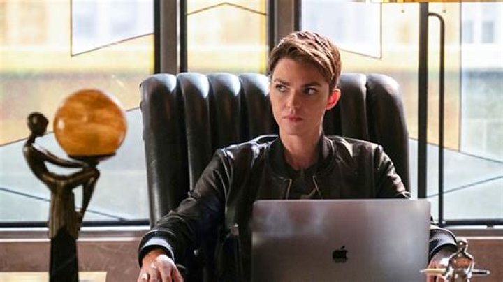 Ruby Rose Posts Cryptic New Message After Her Sudden ‘Batwoman’ Exit: ‘Those Who Know, Know’