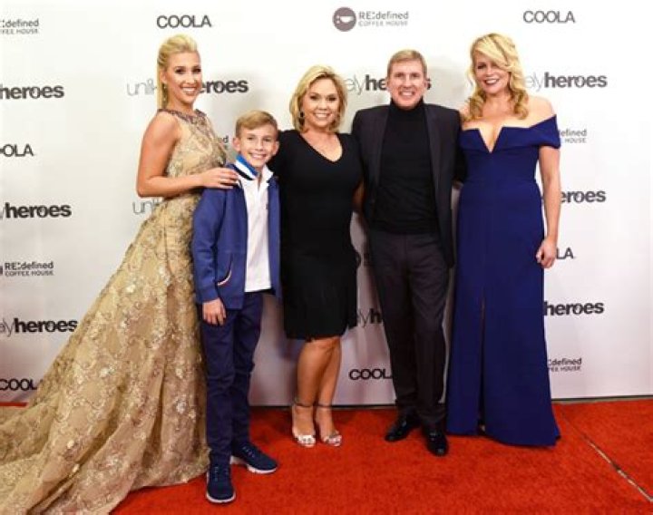 Savannah Chrisley Is Dating Again While Parents Serve Time In Prison – Hollywood Life