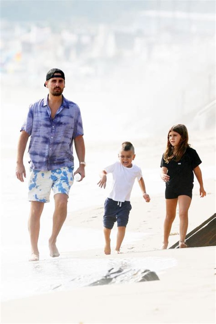 Scott Disick Calls Reign & Penelope His ‘Mini-Me’ In New Photos – Hollywood Life