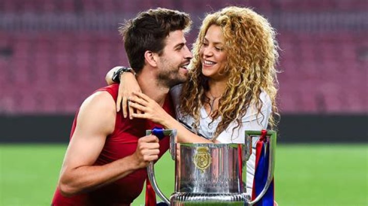 Shakira’s Ex Gerard Pique Kisses New GF After His Final Soccer Match – Hollywood Life