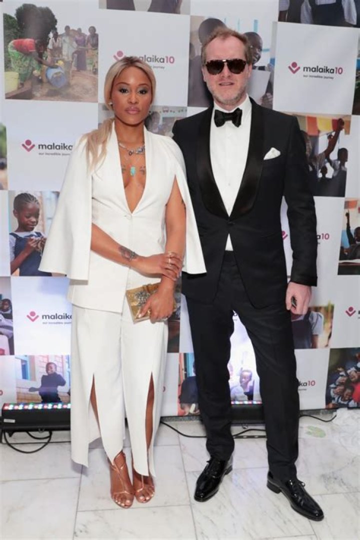 Singer Marrying British Designer Maximillion Cooper – Hollywood Life
