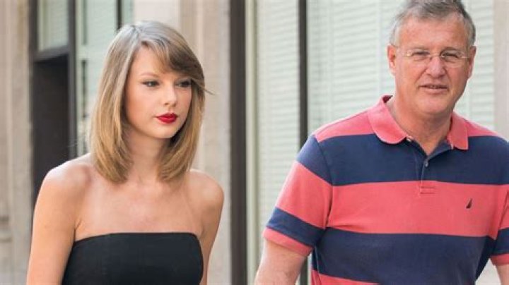 Taylor Swift Thanks Sydney for Being ‘Positive’ Amid Dad Scott’s Alleged Paparazzi Assault
