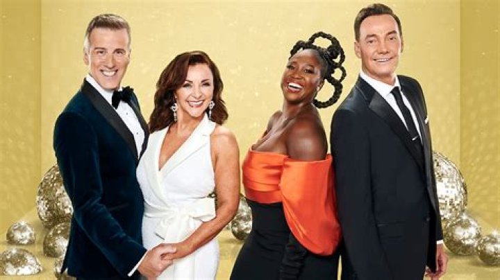 ‘The Bachelor: LTYH’ Recap: Celeb Judges Eliminate 1 Couple With Lack Of A Romantic Connection