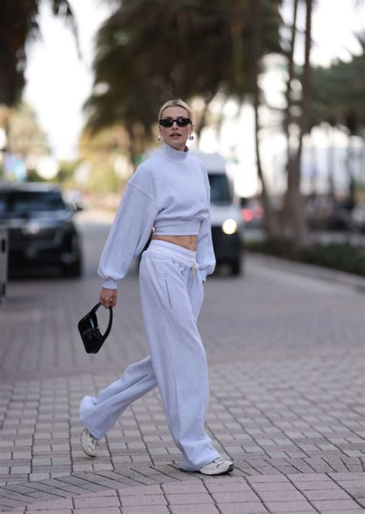 These Dress Pants Are So Comfy You’ll Feel Like You’re Wearing Sweatpants To The Office — And They’re On Sale