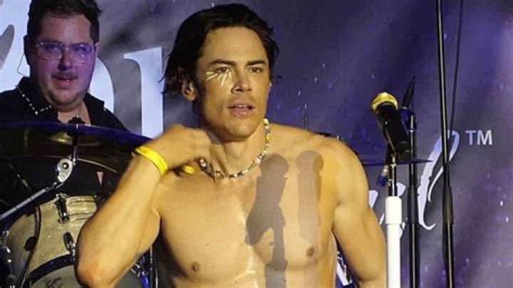 Tom Sandoval Shirtless At Concert After Ariana Madix Shade: Photos – Hollywood Life