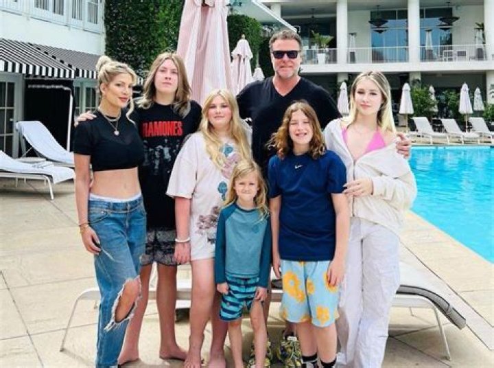 Tori Spelling Reportedly Settles Into $15k/Month Rental Home With Her Children Amid Dean McDermott Split