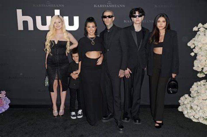 Travis Barker’s Stepdaughter, Atiana De La Hoya, Thinks Kourtney Kardashian Is ‘HOT’ In SKIMS Ad