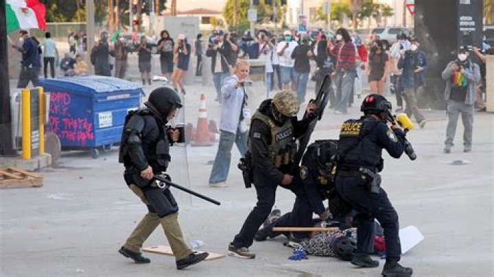 Travis Scott Urges Fans To ‘Get Out & Vote’ Amidst Fight To End Police Brutality In U.S. — See Message