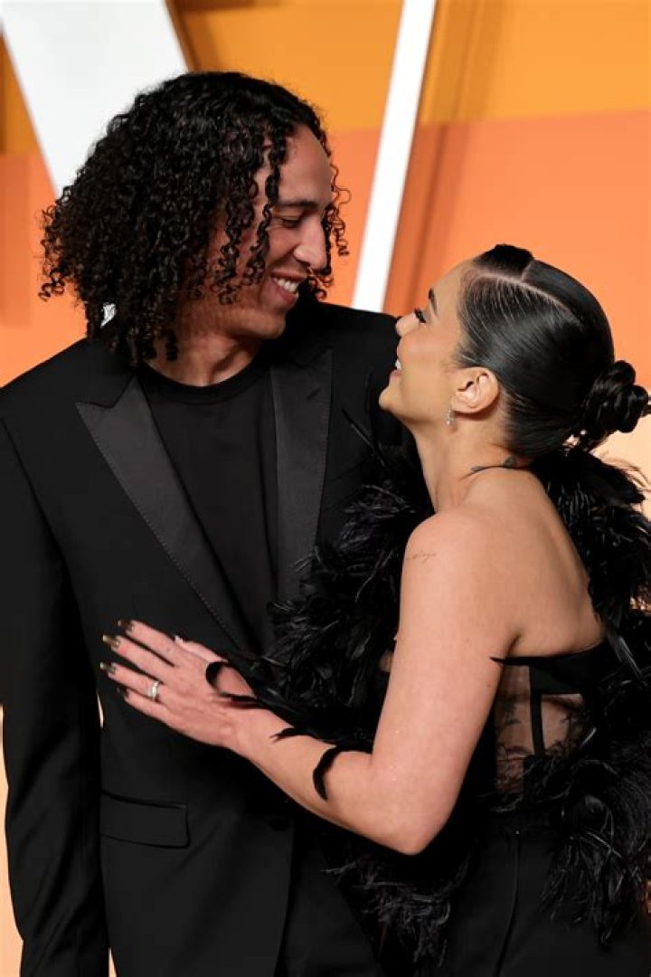 Vanessa Hudgens Poses In A Black Bikini For A Ocean Swim – Hollywood Life