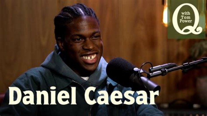 Who Is Daniel Caesar? 5 Things To Know About Singer – Hollywood Life