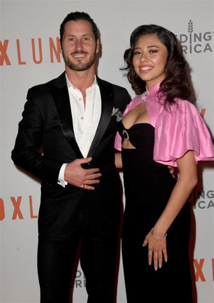 Xochitl Gomez and Val Chmerkovskiy React – Hollywood Life